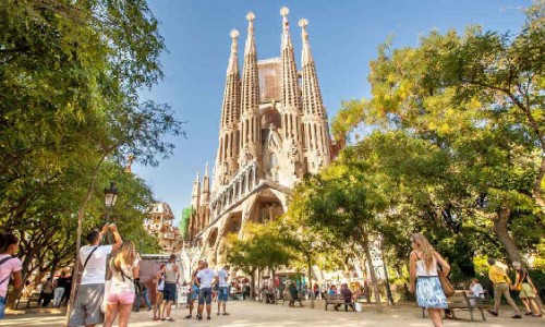 barcelona-Sagrada-Familia-1112x630